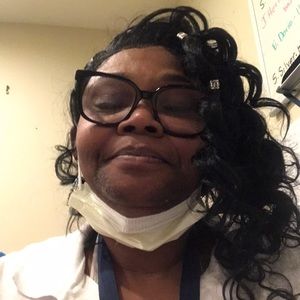 Meet your Posher, Rolanda